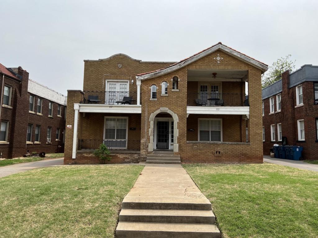 Photo - 814.5 East Drive