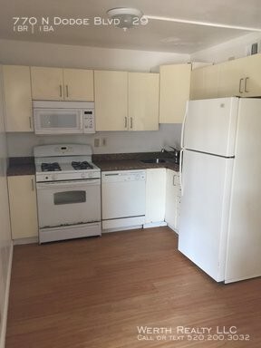 Foto principal - 770 N Dodge Blvd