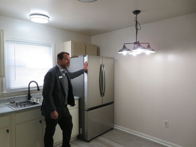 Foto del edificio - 2529 Pin Oak Ct