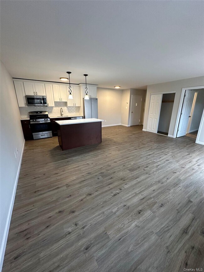 Foto del edificio - 460 Old Town Rd