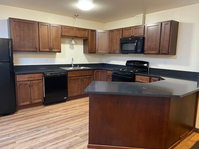 Building Photo - 1732 N Birdsell Dr