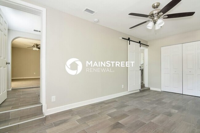 Building Photo - 3 Bedroom Pet-Friendly Home in Tampa, FL w...