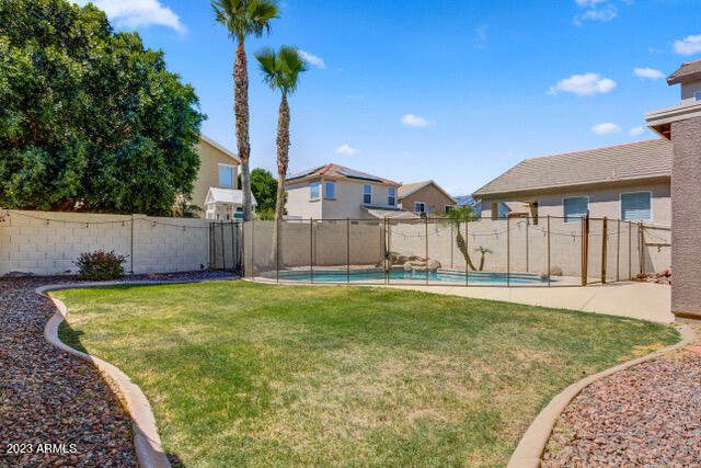 Building Photo - 14855 W Columbine Dr