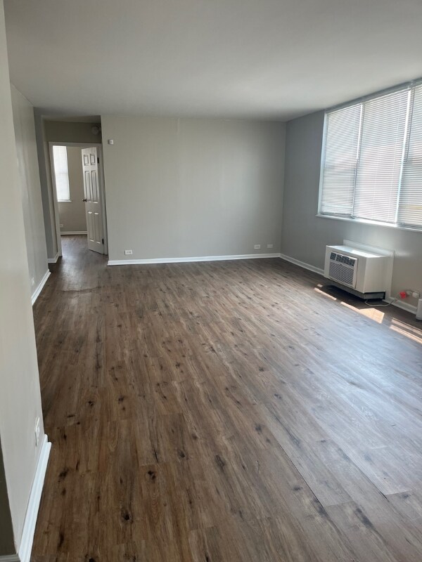 Foto del edificio - 4300 W Ford City Dr