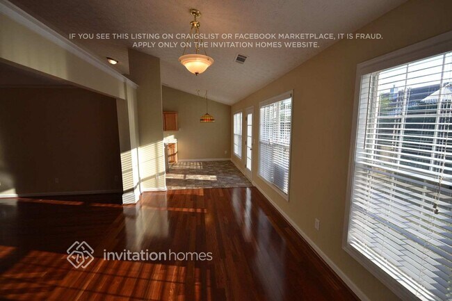 Foto del edificio - 2121 Prospect Walk Way NE