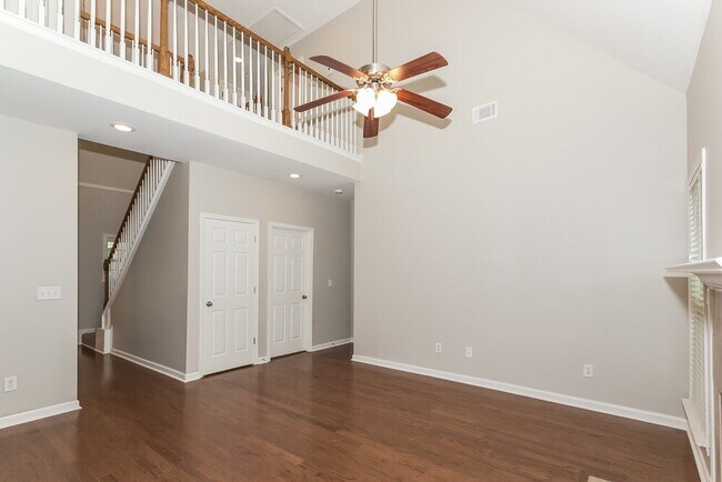 Foto del edificio - 34 Cliffhaven Cir