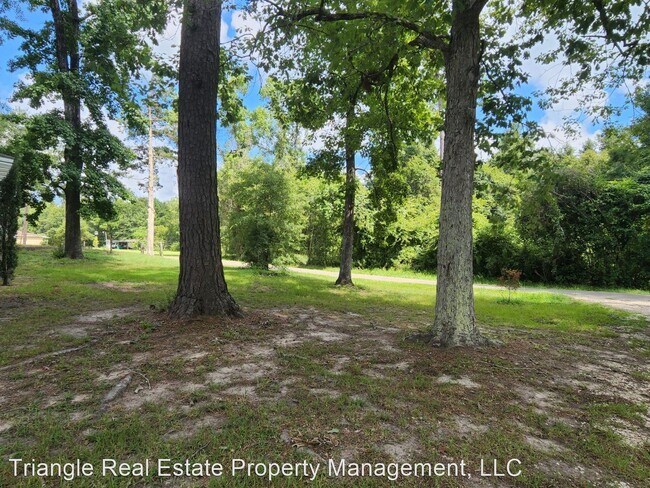 Building Photo - 3 br, 2 bath House - 8500 Friendship Dr - ...
