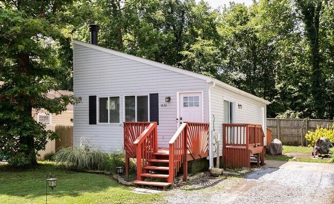 Foto del edificio - 1638 Bay Ridge Rd