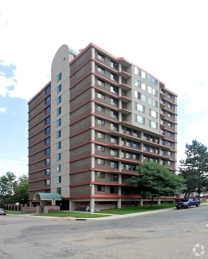 Foto principal - Walsh Manor Apartments
