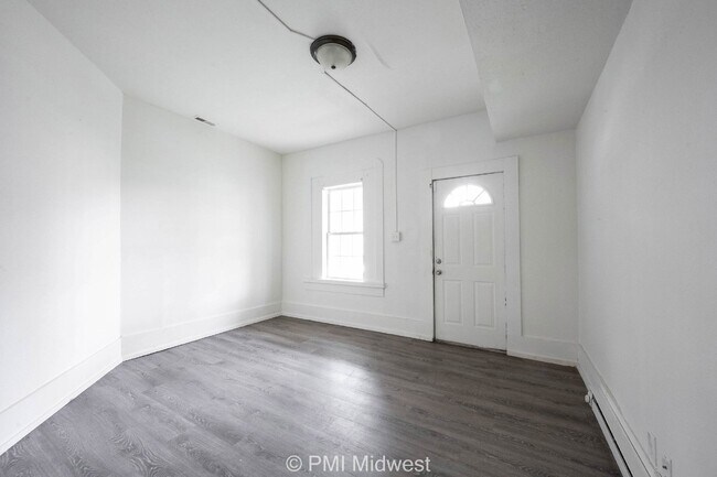 Foto del edificio - "Charming Duplex Retreat: Spacious 2-Bedro...