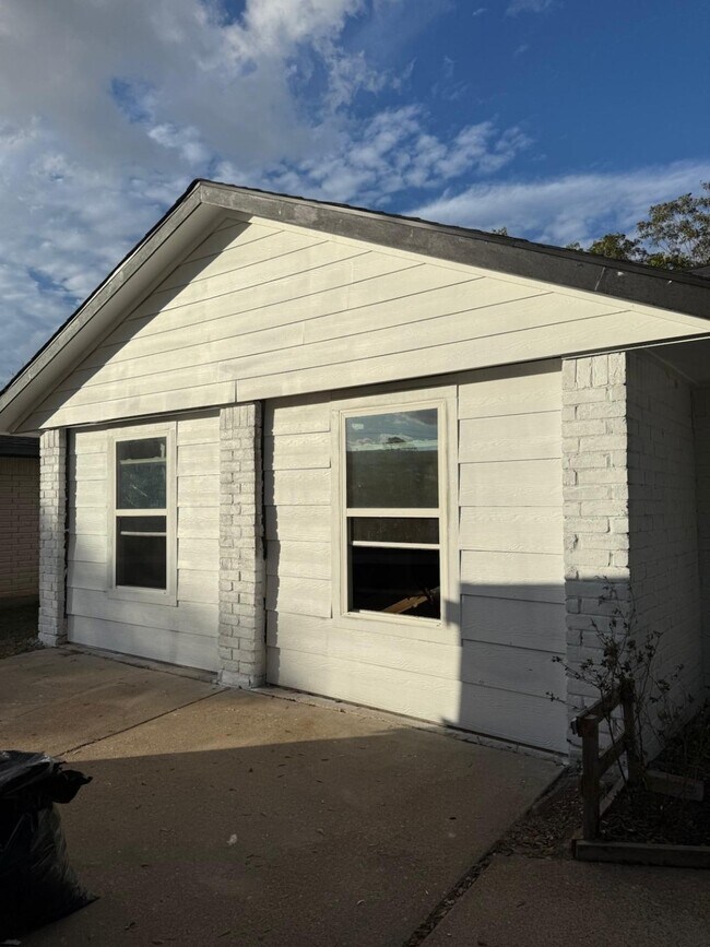 Foto del edificio - 7622 Williams St