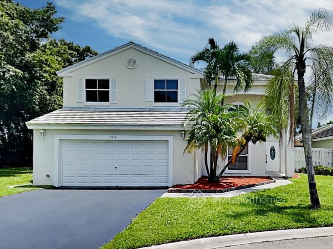 Primary Photo - 5542 NW 53rd Cir