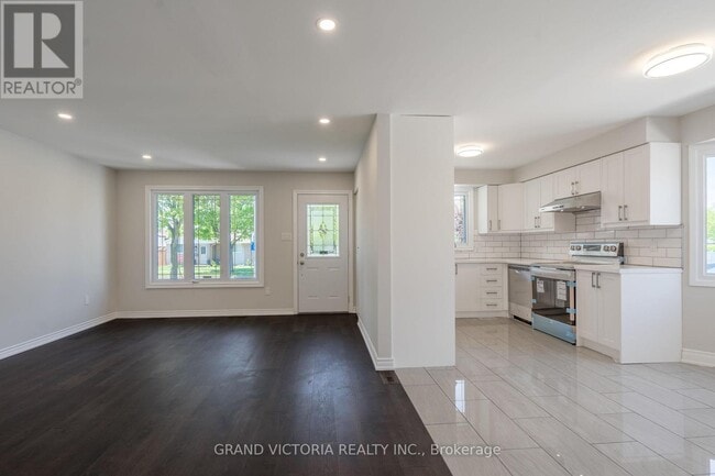 Building Photo - 98 Carlyle Dr