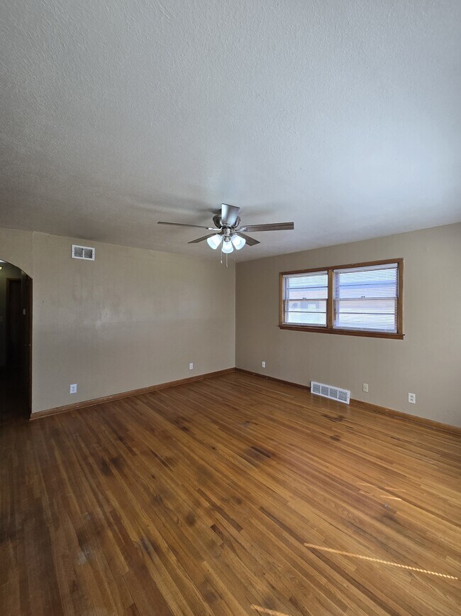 Foto del edificio - 902 N Colorado St