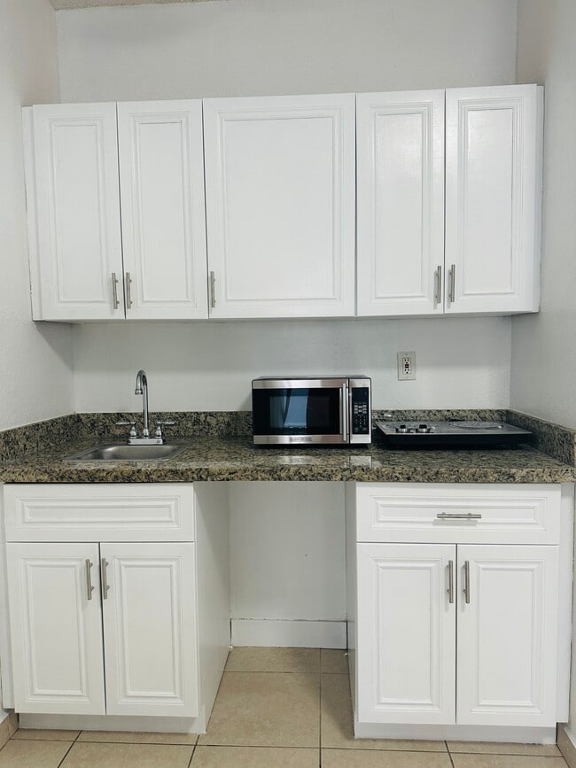 Foto del edificio - 14945 SW 38th St