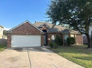 Building Photo - 1406 Oxford Dr