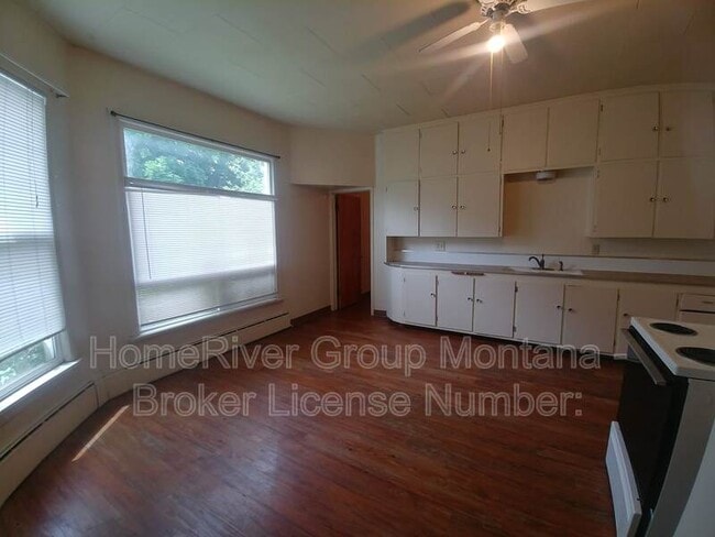 Building Photo - 603 Stephens Ave