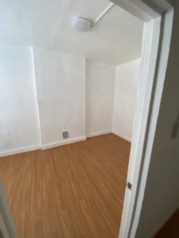 Building Photo - 2529 W Lombard St