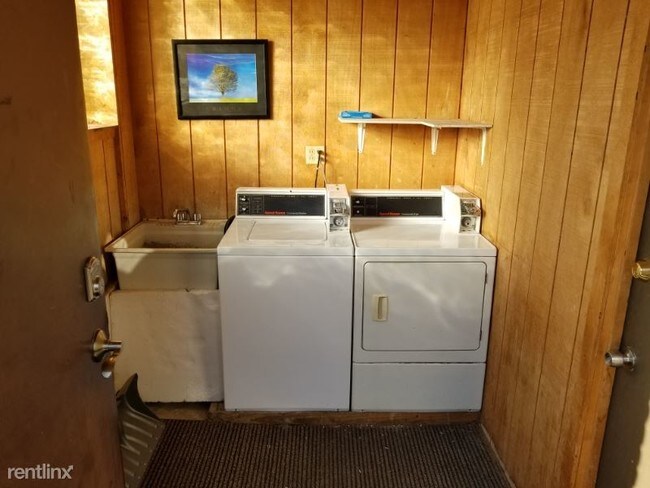 Building Photo - 1 br, 1 bath Apartment - 5337 W 53rd Pl
