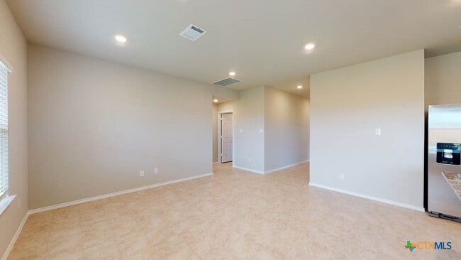 Building Photo - 1504 Rolling Thunder Dr