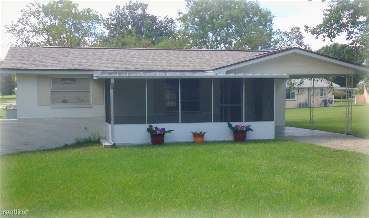 12 Polk St, Beverly Hills, FL 34465 House for Rent in Beverly Hills