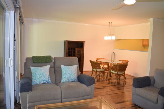 Foto del edificio - Maui Gardens 2 bedroom 1.5 bath ground floor unit. Available Now.