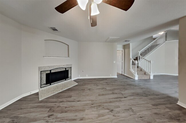 Foto del edificio - 11810 Skydale Dr