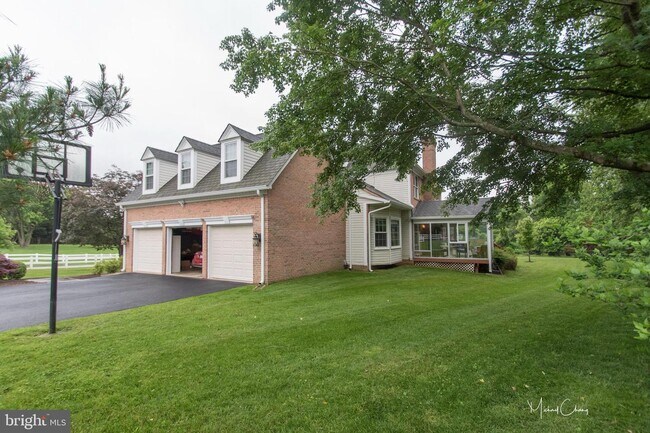 Building Photo - 13010 Boswell Ct