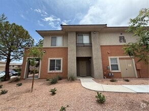 Building Photo - 813 Peachy Canyon Cir
