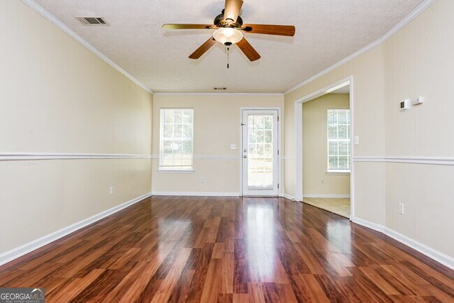 Building Photo - 65 Hunters Ridge Ct