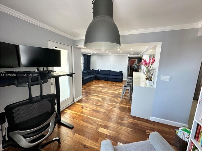 Foto del edificio - 401 Golden Isles Dr