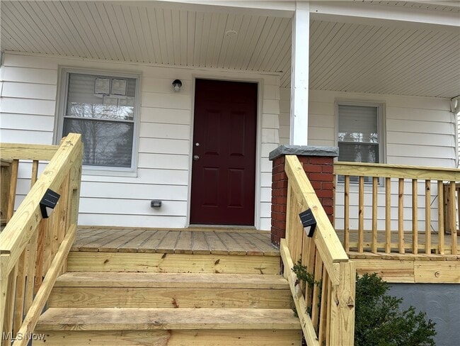 Building Photo - 15630 Holmes Ave