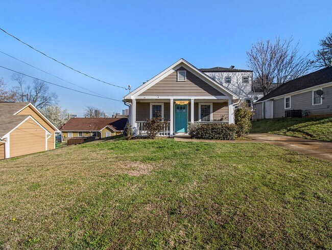 Foto del edificio - 3 bdrm, 1 bath in Grant Park