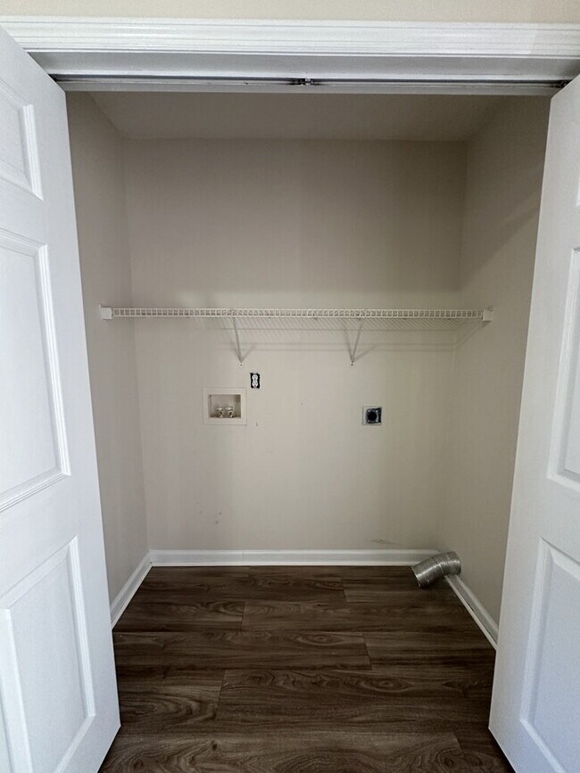 Foto del edificio - 400 Winners Cir S