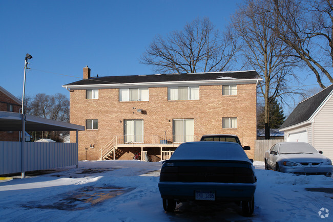 Foto del edificio - Creekwood Apartments