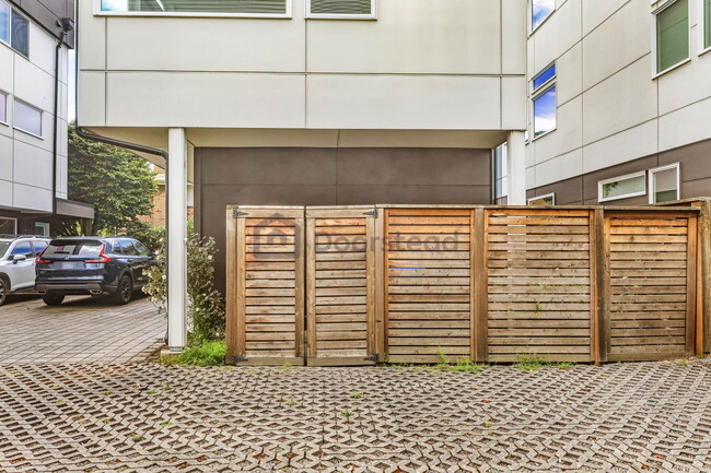 Foto del edificio - 1512 NW 62nd St