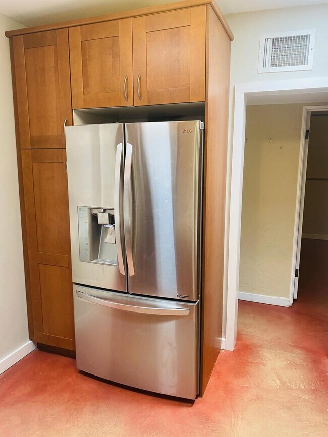 Foto del edificio - 2908 E 18th St
