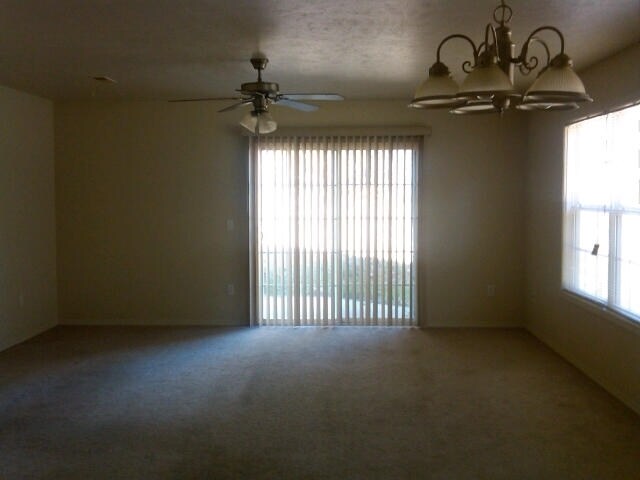 Building Photo - 3 Bedroom House in Merriam Woods