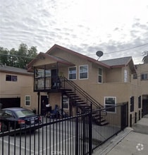 Building Photo - 528 E Rhea St