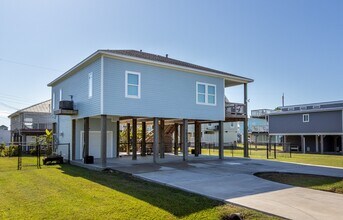 Building Photo - 16511 John Davis Rd