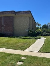 Building Photo - 11170 Poplar St