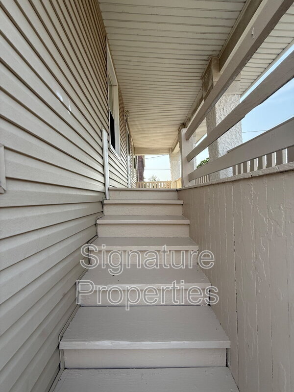 Photo - 180 West Balview Avenue Apartment