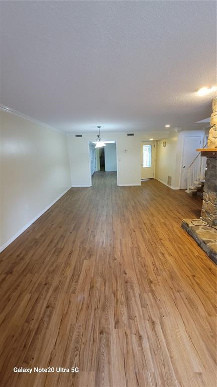 Building Photo - 2039 Lake Alden Dr