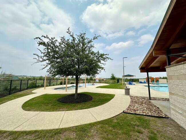 Foto del edificio - Beautiful Recently New Build Home in West ...