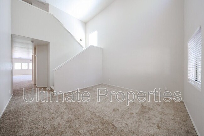 Photo - 2215 N 92nd Glen House