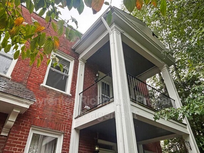 Building Photo - 2807 Barton Ave