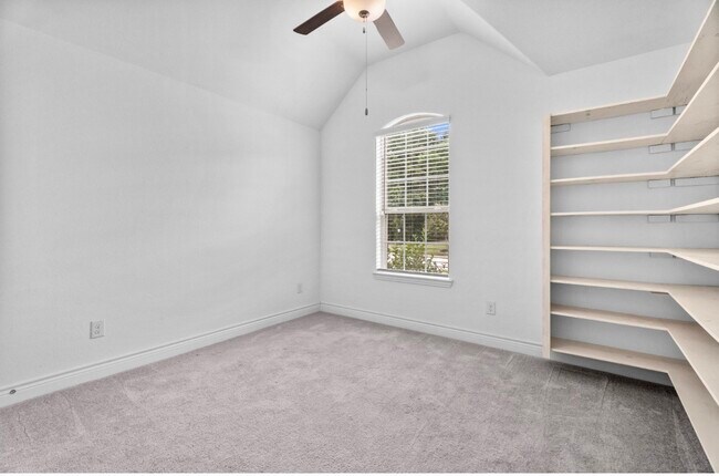 Building Photo - 23426 Yaupon Hills Dr