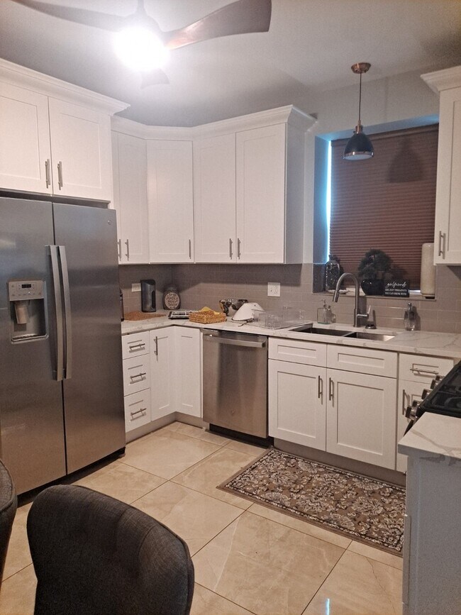 Foto del edificio - 8043 S Peoria St
