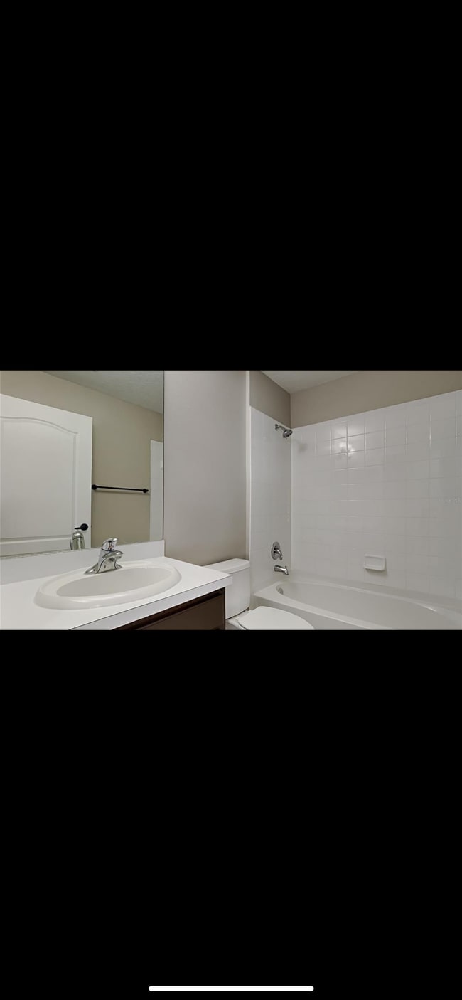 Building Photo - 30831 Midtown Ct