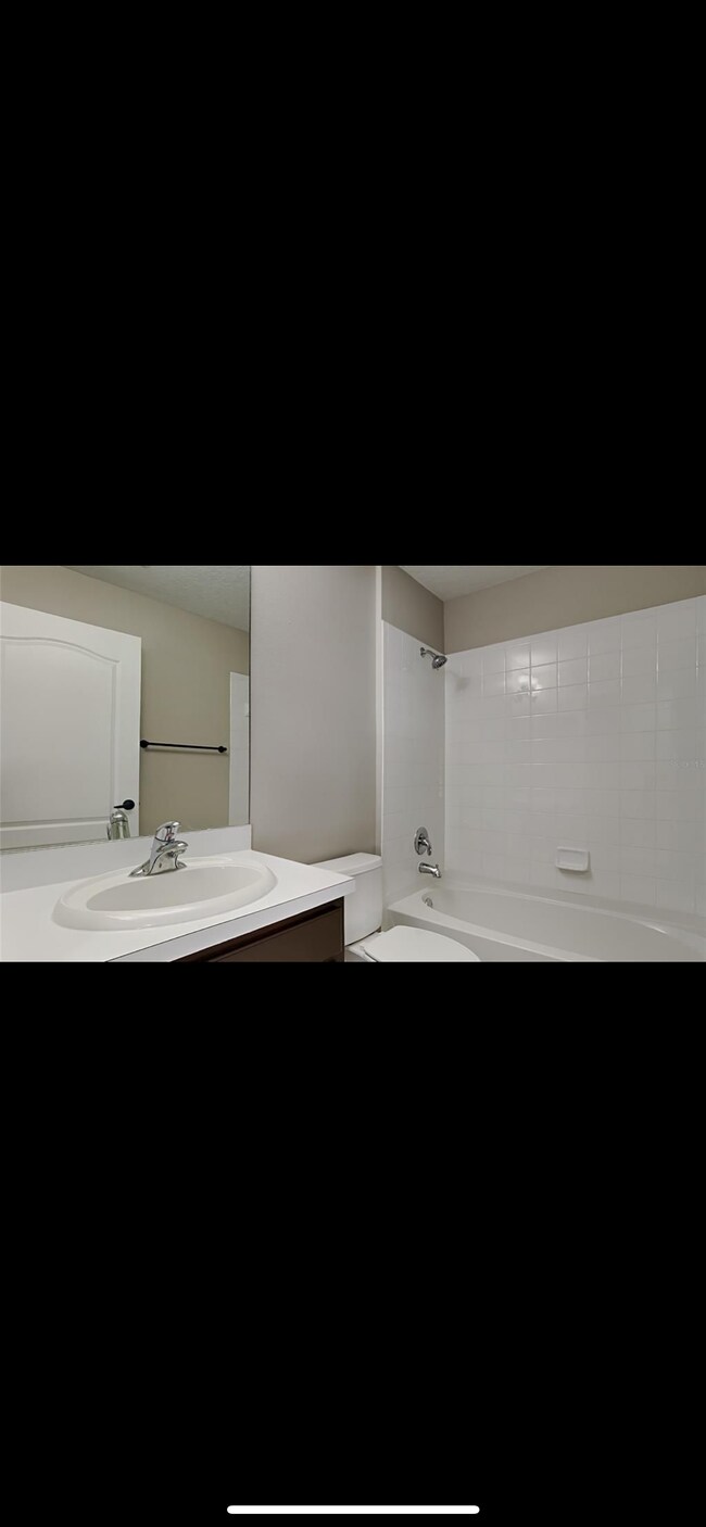 Foto del edificio - 30831 Midtown Ct